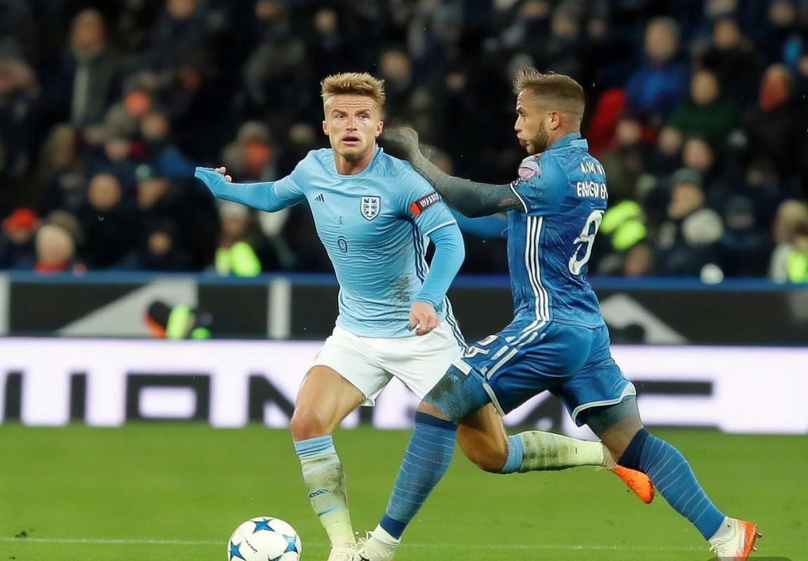 曼城3-0水晶宫：伊蒂哈德球场奏响英超争冠强音，德布劳内闪耀瓜迪奥拉战术制胜